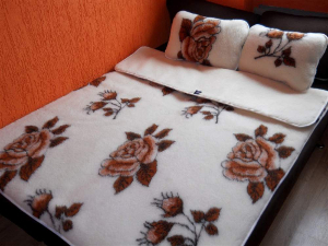 гуцульские сувениры, одеяла из шерсти