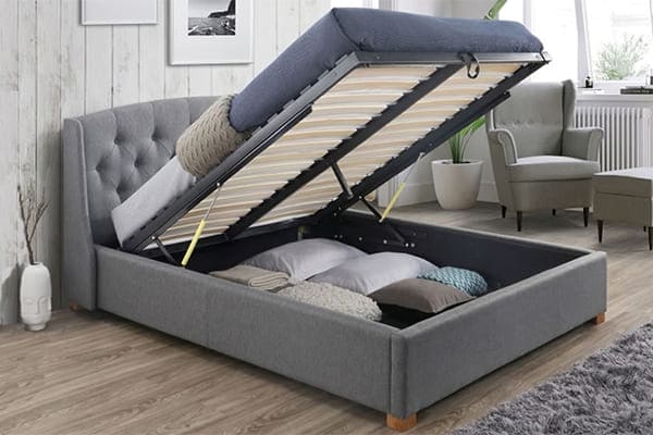 Подъемная кровать на колесиках
